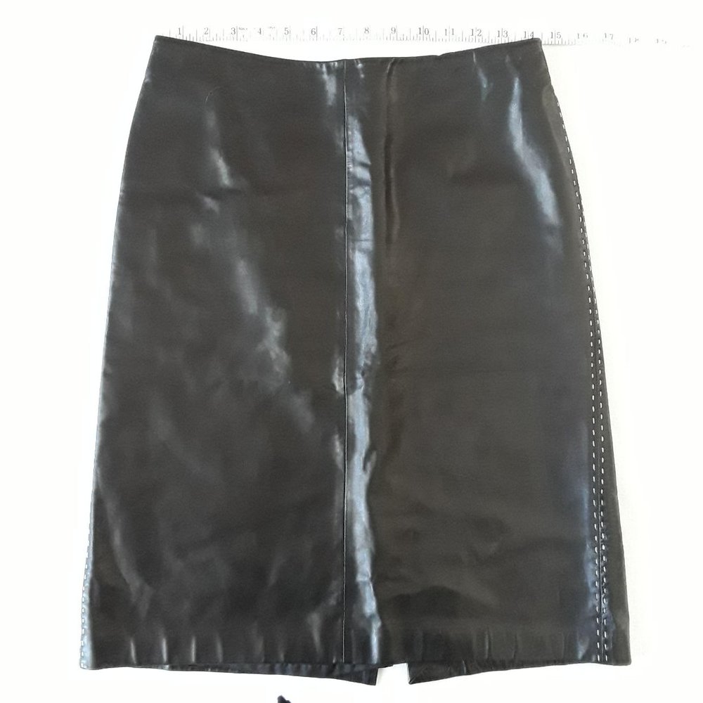 Ann Taylor 100% Leather Knee Length Skirt Size 6